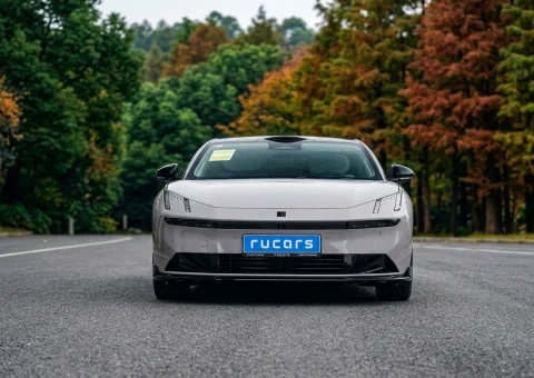 Lynk & Co 10