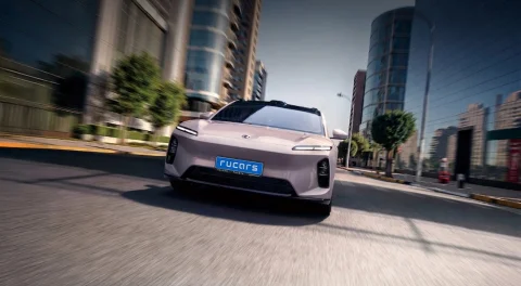NIO ET5