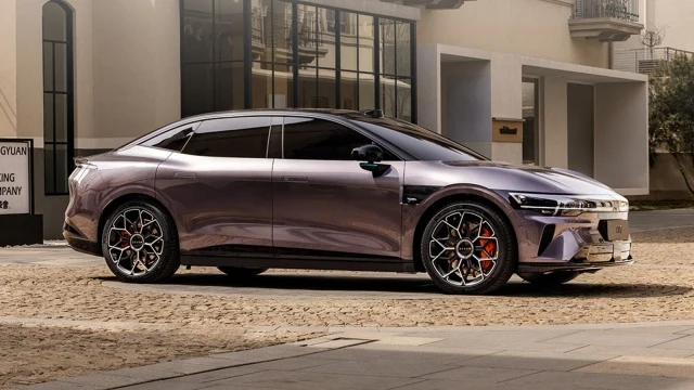 Zeekr 007 GT